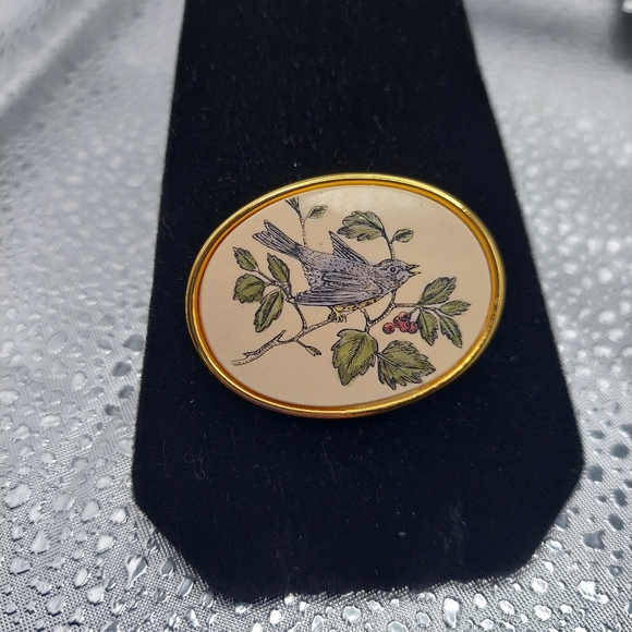 Vintage Barlow Etched Bird Brooch, GC & Attractive. - Picture 8 of 13